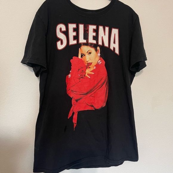 Selena Graphic Reprint Rap Tee Style Shirt - Picture 2 of 4